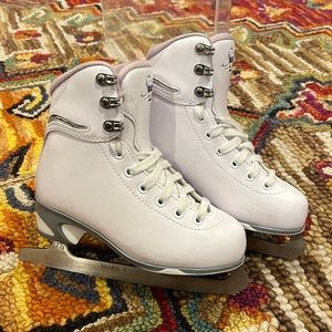 Soft Skate by Jackson - excellent condition & barely used!